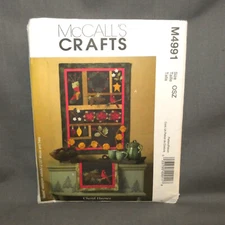 McCalls Crafts Sewing Pattern M4991 Quilt or Wall Hanging and Table Runner Uncut