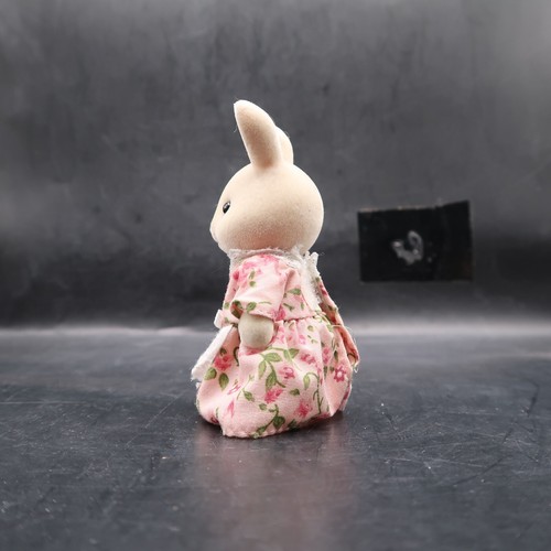 Calico Critters Sylvanian Bunny Rabbit Mom Daughter Floral Dresses Set 2 - Picture 3 of 9