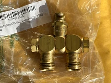 TeeJet Brass 1/4" Male MPT Double Swivel Body Assembly 6240-1/4TT