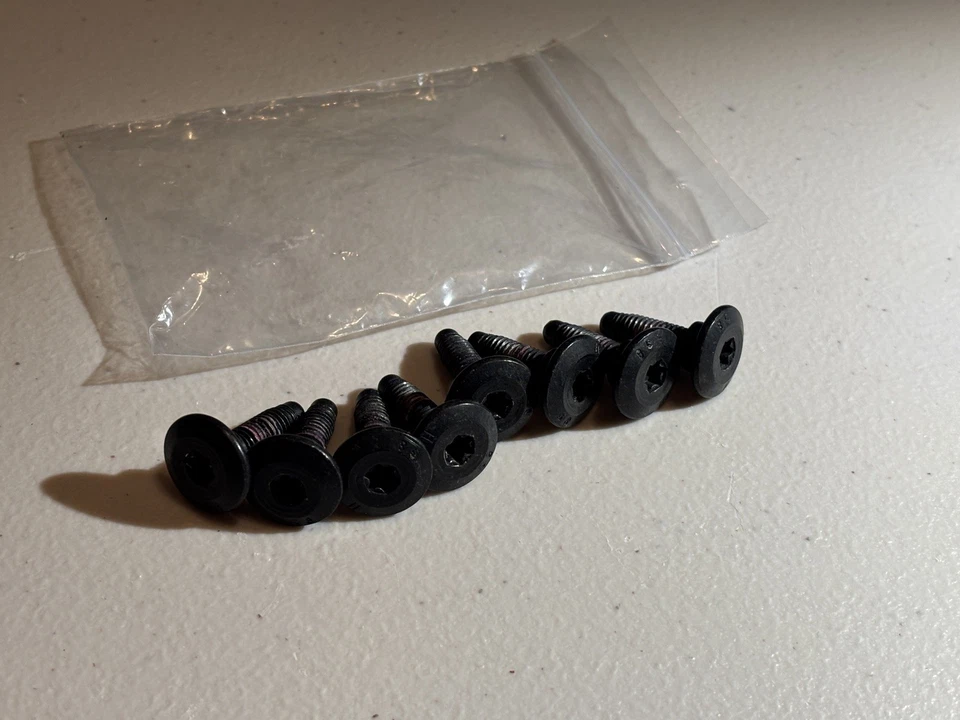 Barras transversales de techo usadas para Mazda CX-5 2017-2024 con herrajes de instalación Foto 2 de 2