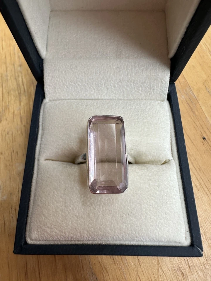 Precioso anillo de kuncita talla 7 Foto 2 de 4