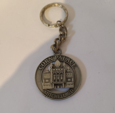 Vintage Mitchell South Dakota Corn Palace Crop Art Mural Building SD Keychain