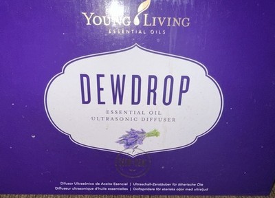Young Living Essential Oils Dewdrop Ultrasonic Diffuser White Green Aromatherapy