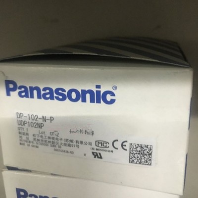 1PC NEW   DP-102-N-P Digital Pressure Sensor In Box   *vv