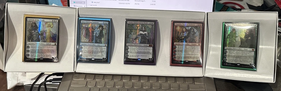 SDCC 2018 Magic The Gathering Planeswalkers Terese Nielsen Timeless Legends Set - Image 3 of 4