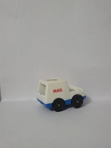 Vintage 1986 Fisher Price Mail Main Street Truck Little People Toy Car Jeep Old