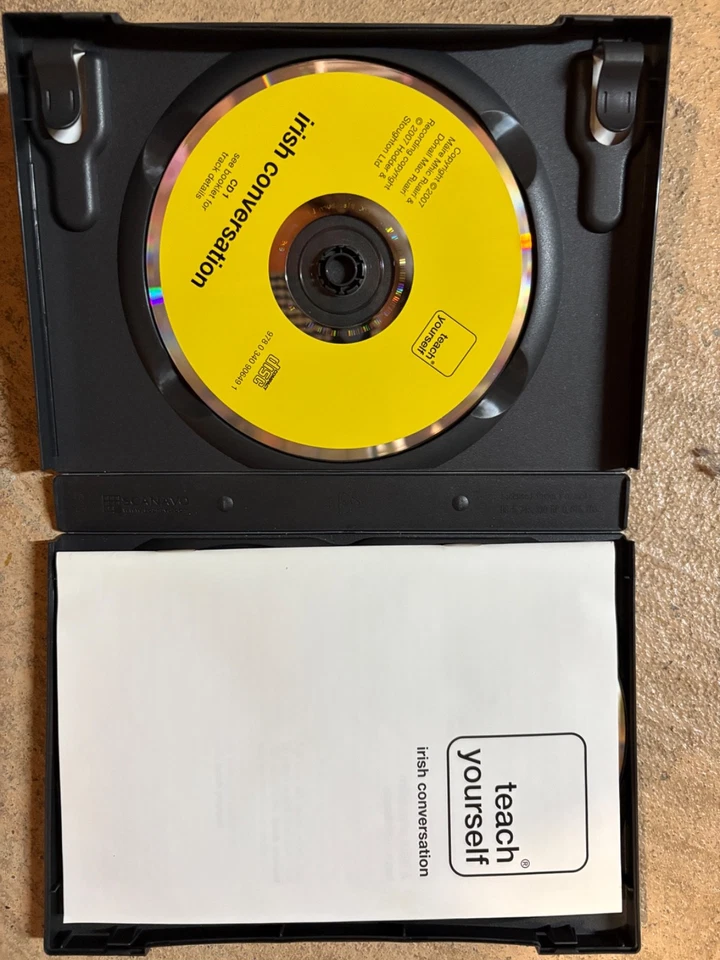 Teach Yourself Irish Conversation (2007 3 CDs and booklet) - Image 2 of 4