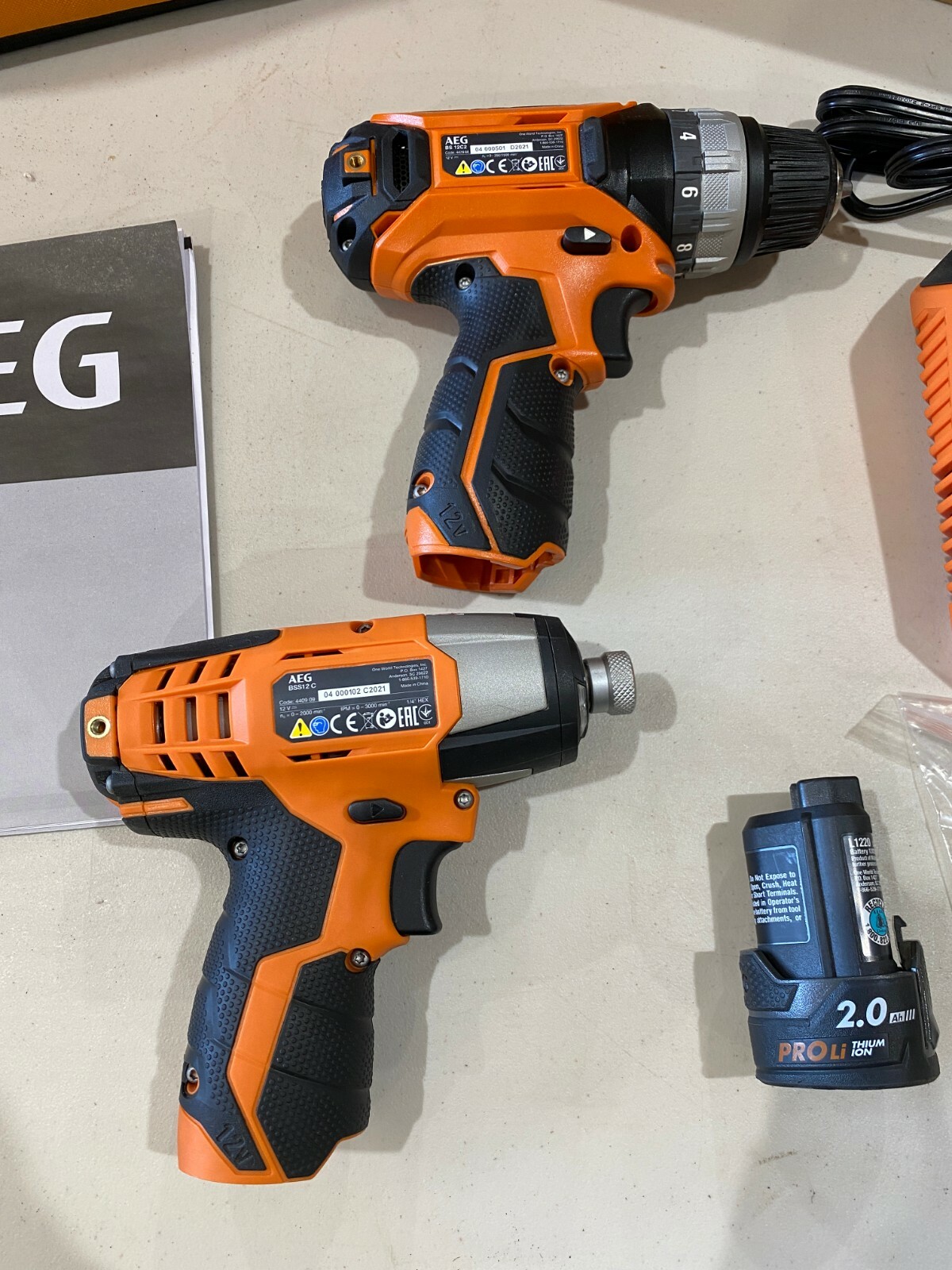 AEG - 12V 2PC COMBO KIT - IMPACT DRIVER 