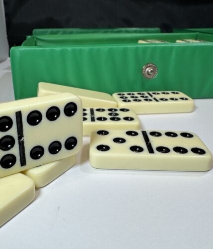 Dominos Double Nine Komplettset 55 Teile Vintage Dominosteine grün Schnappkoffer - 1 oder 2 kaufen - Bild 5 von 5