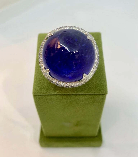 Featuring Blue 61.17CT Cabochon Tanzanite With White & Blue 5.63CT Sapphire Ring - Picture 5 of 8