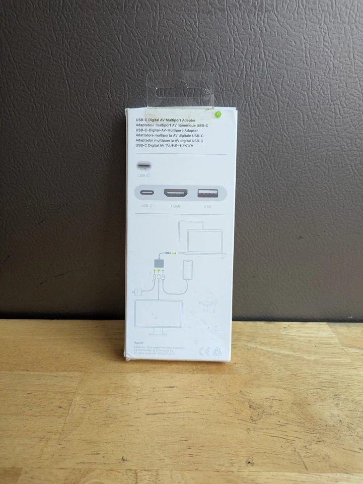 Apple USB-C to Digital AV Multiport Adapter - Image 2 of 3