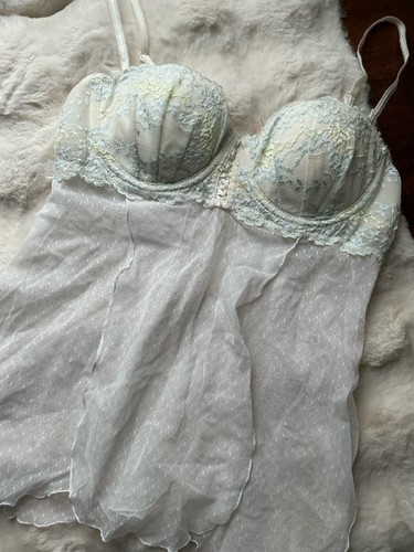 Y2K Victoria’s Secret Sexy Little Things 36C White/ Blue Floral Lingerie NWT $58 - Picture 3 of 8