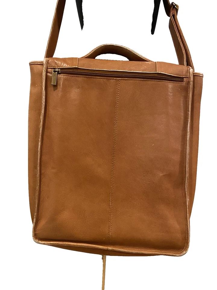 Wilson Leather Messanger Lap Top Bag 12 X 14 - Image 2 of 4