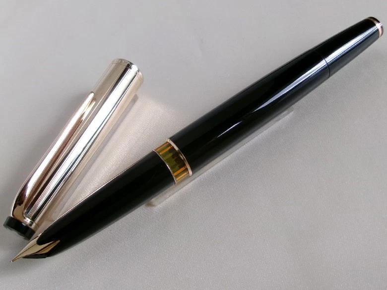 Extra Fine (EF) Nib Collectible Montblanc Fountain Pens for sale
