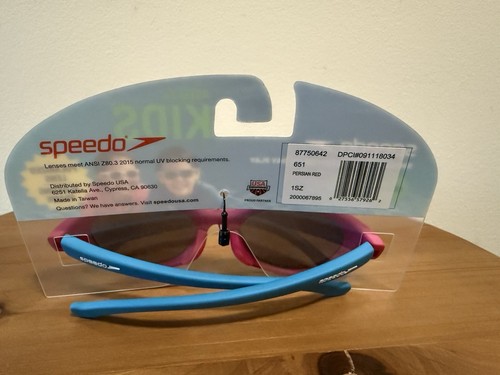 NEW Speedo Kids Sunglasses UV 400 Age 3+ & Toddler Peanuts Snoopy baseball hat - Picture 16 of 16