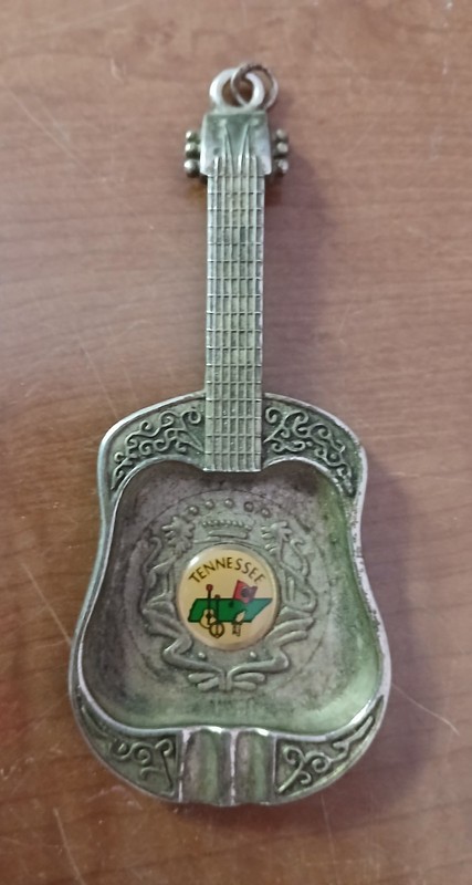 Vintage Tennessee Guitar Shaped Ashtray Keychain - TN