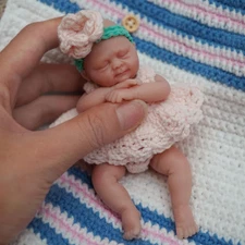 4.5 Inch Mini Reborn Baby Dolls ，Full Silicone Baby Girl Ellie,Tiny Silicone Bab