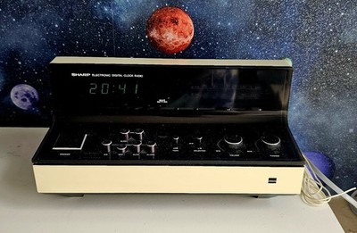 SHARP  FX-52C Vintage Retro Space Age LED Digital Clock Radio 1970s Made Japan.