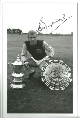 Bobby Moore - WEST HAM UNITED - A4 Studio Quality Glossy Print
