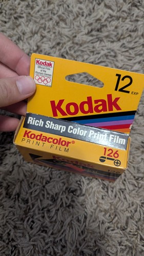 Película Kodak Gold 200 Color 126-12 Exposiciones Caducada 1994 Nueva Precintada - Imagen 2 de 4