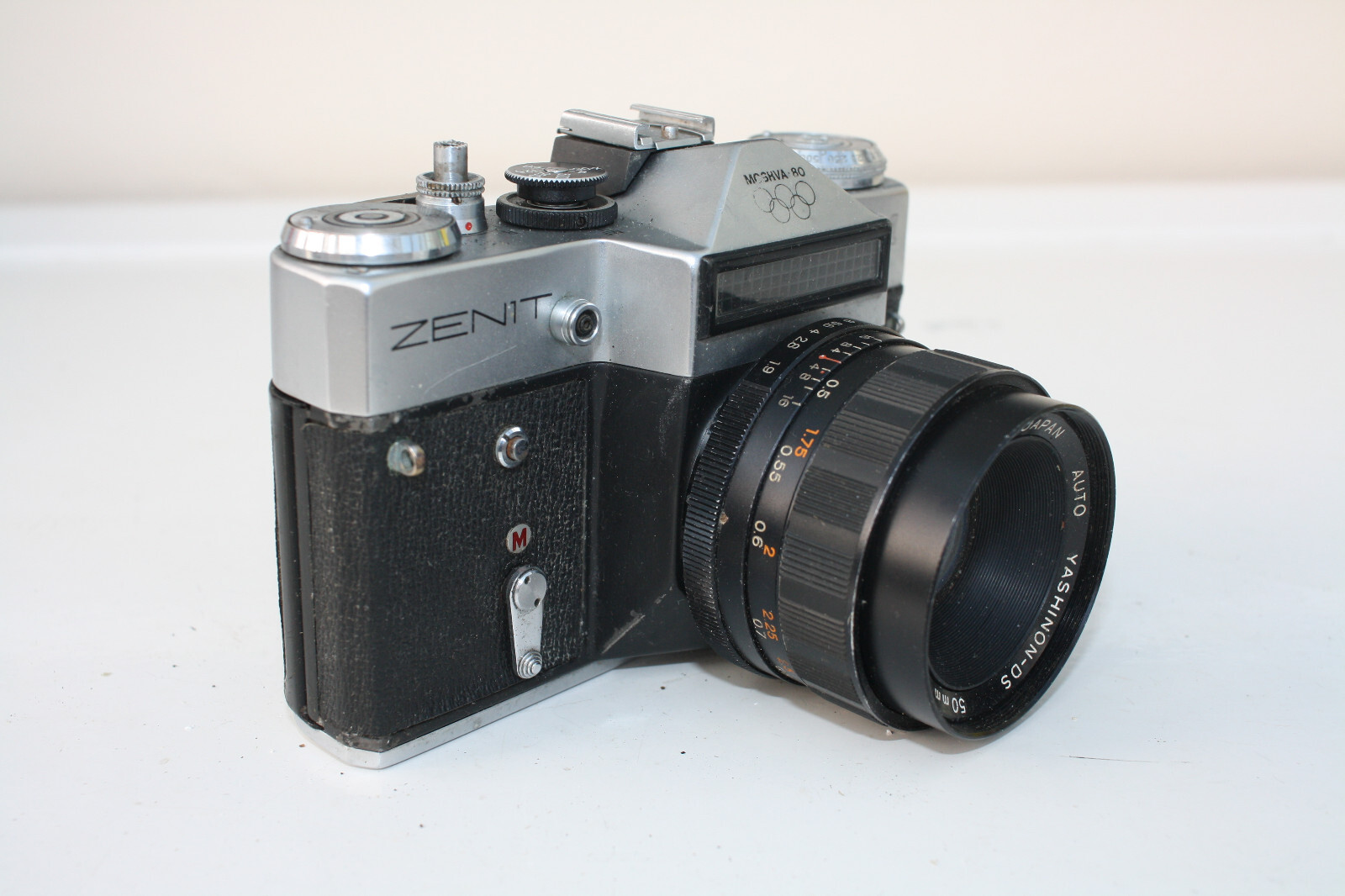 ZENIT EM FILM CAMERA + YASHICA YASHINON DS 50mm 11.9 LENS FOR SPARES