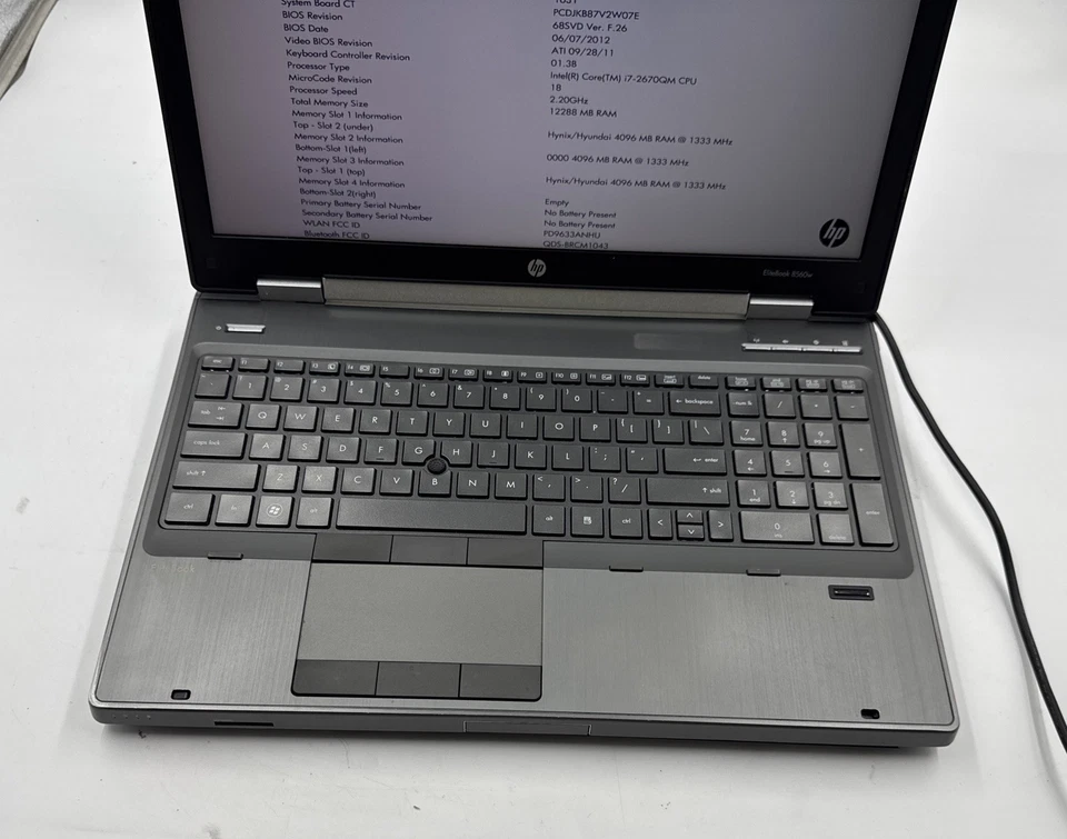 Portátil HP EliteBook 8560W i7-2670QM 2,0 GHZ 12 GB SIN HDD/OS batería defectuosa (PARA PIEZA) Foto 3 de 4