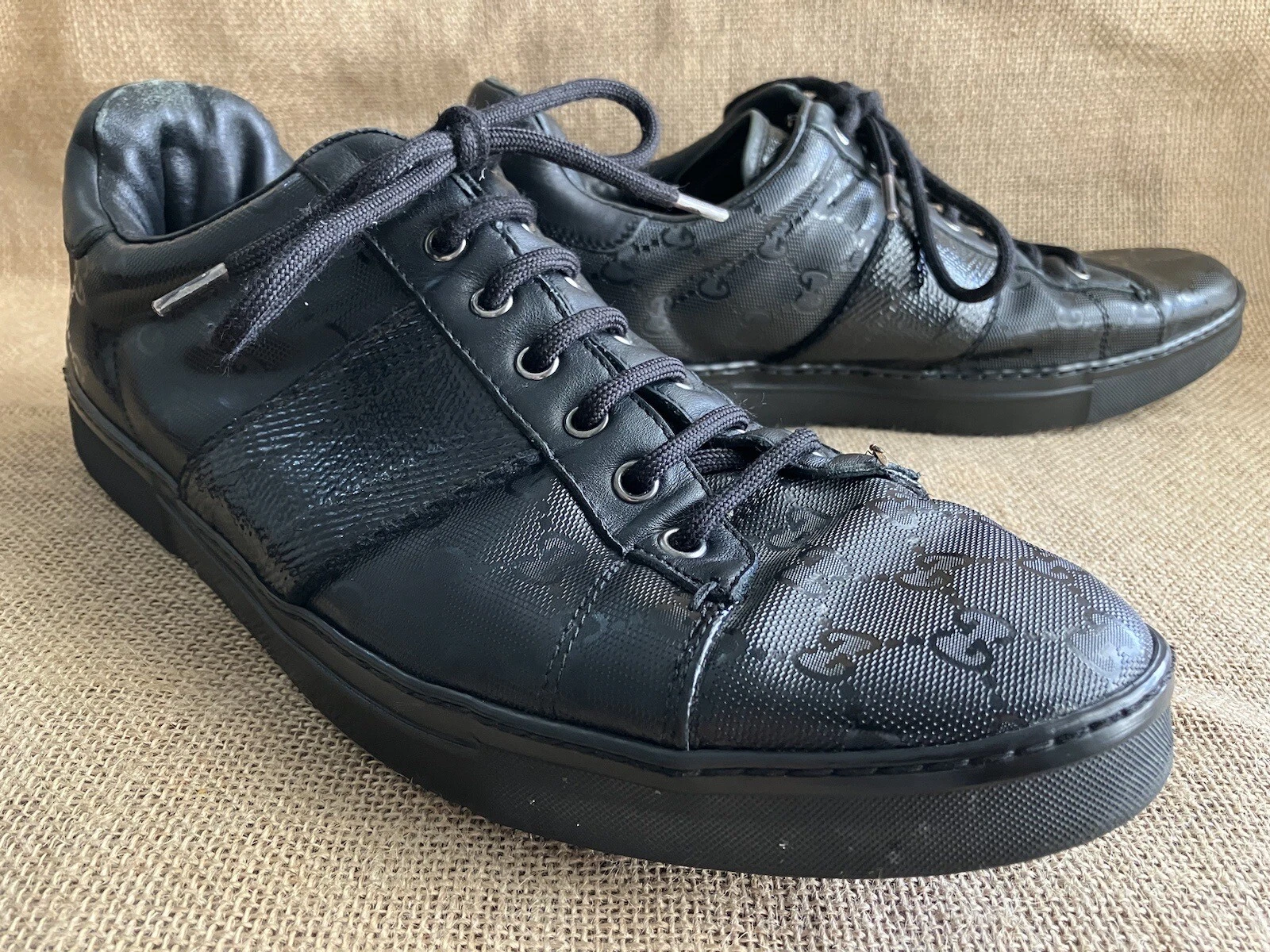 Baskets basses noires homme Gucci 227988 GG IMPRIME taille US 11    EU 44 E