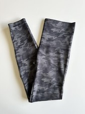 SPANX Look At Me Now Leggings Gray Camo Size L