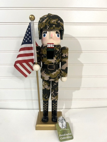 Santa’s Workshop Army Camo Nutcracker Flag W/Tag 14” Handcrafted Collectible - Picture 1 of 8