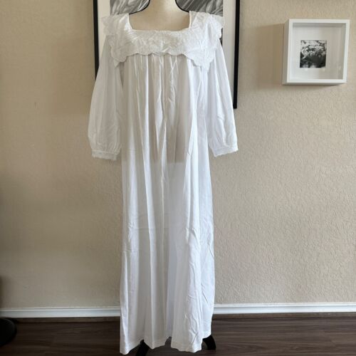 VTG Wild Mint White Nightgown Eyelet Lace Collar Victorian Long Sleeves Sz L