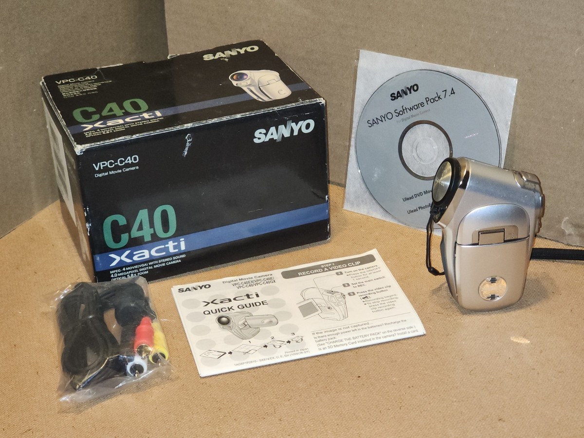 Sanyo Xacti VPC-C40 Digital Video Camera 4MP Zoom Retro Camcorder