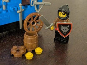 Vintage (1992) LEGO Castle set 6038 Wolfpack Renegades - RARE