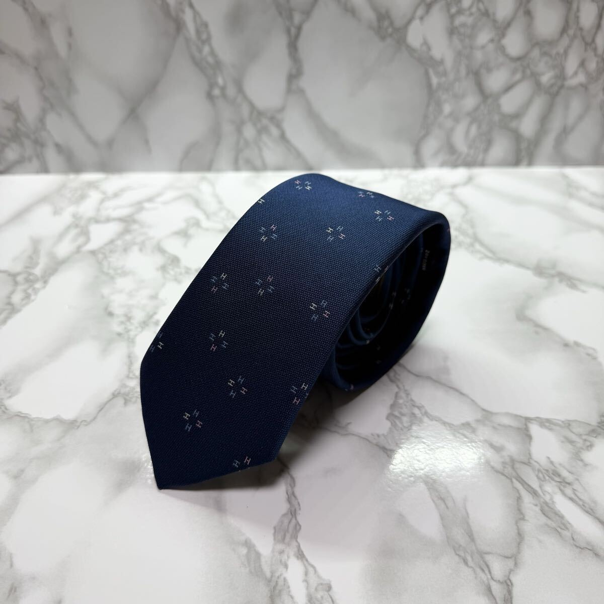 Excellent condition current model HERMES tie 100 … - image 3