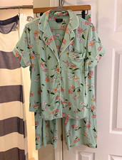 kate spade new york Women  s Floral Green Short Sleeve Button Front Pajama Set M