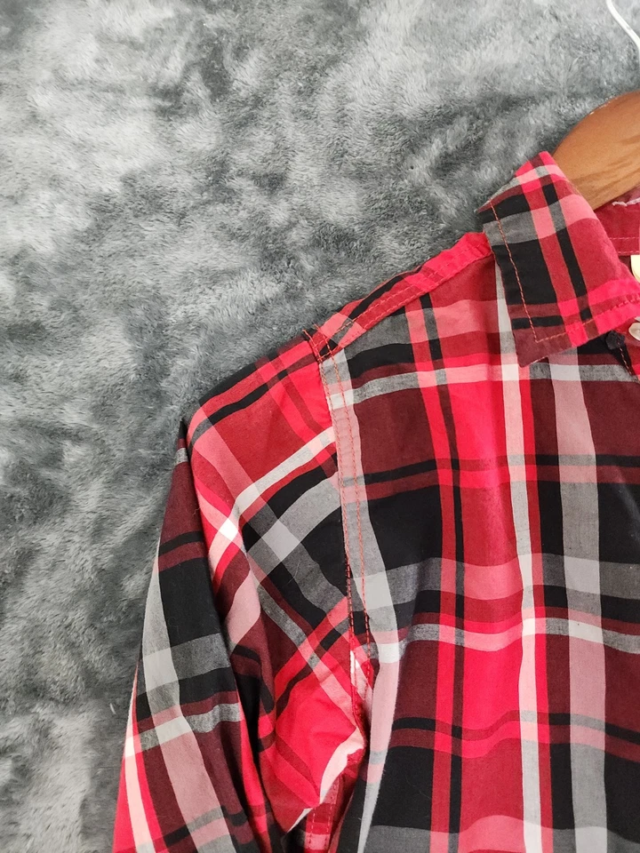 Camisa a Cuadros Roja con Botones Manga Larga Gloria Desteñida Niños Mediun Talla 8 Foto 4 de 4