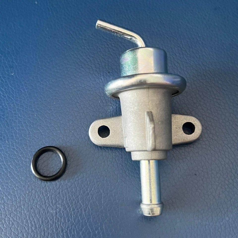 Regulador de presión de combustible para Honda 2001 CBR929RR 2003 CBR954RR 16740-MCJ-013 Foto 2 de 4