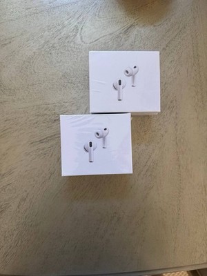 Apple AirPods Wireless Bluetooth In-Ear Earbuds White Built-In Microphone