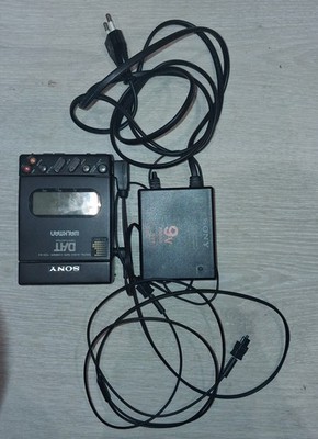 Sony DAT TCD-D3 Walkman + POC-DA12 + ACP-D30 + Tasche