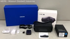 Samsung Gear VR Oculus Headset Model: SM-R323 With Accessories & Boxes
