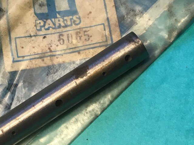 RELIANT 750 /& 850CC ENGINE ROCKER SHAFT 6065