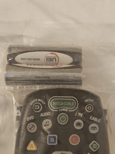 Universal Electronics Universal Remote Control URC2025 New with Batteries - Picture 4 of 7