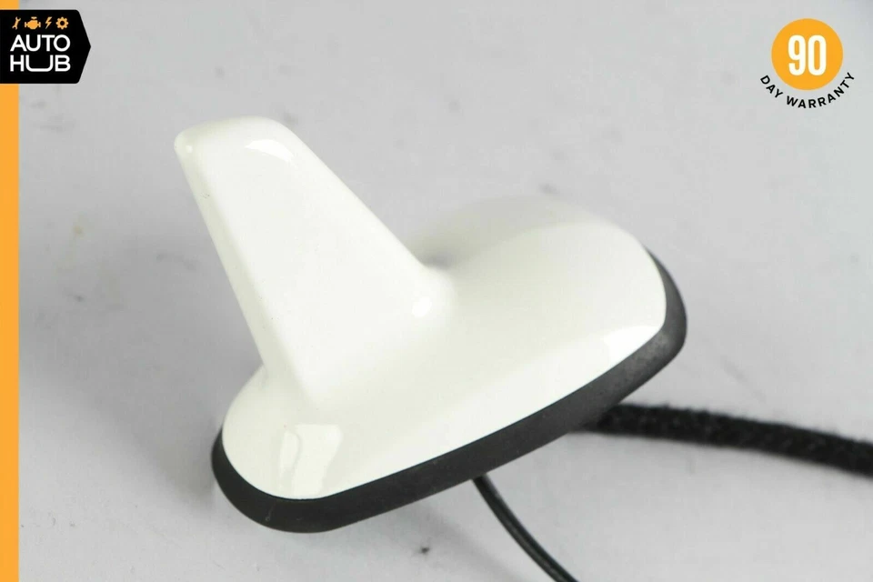 07-11 Mercedes W211 E350 CLS550 techo aleta de tiburón antena GPS 2118205575 FABRICANTE DE EQUIPOS ORIGINALES Foto 3 de 4