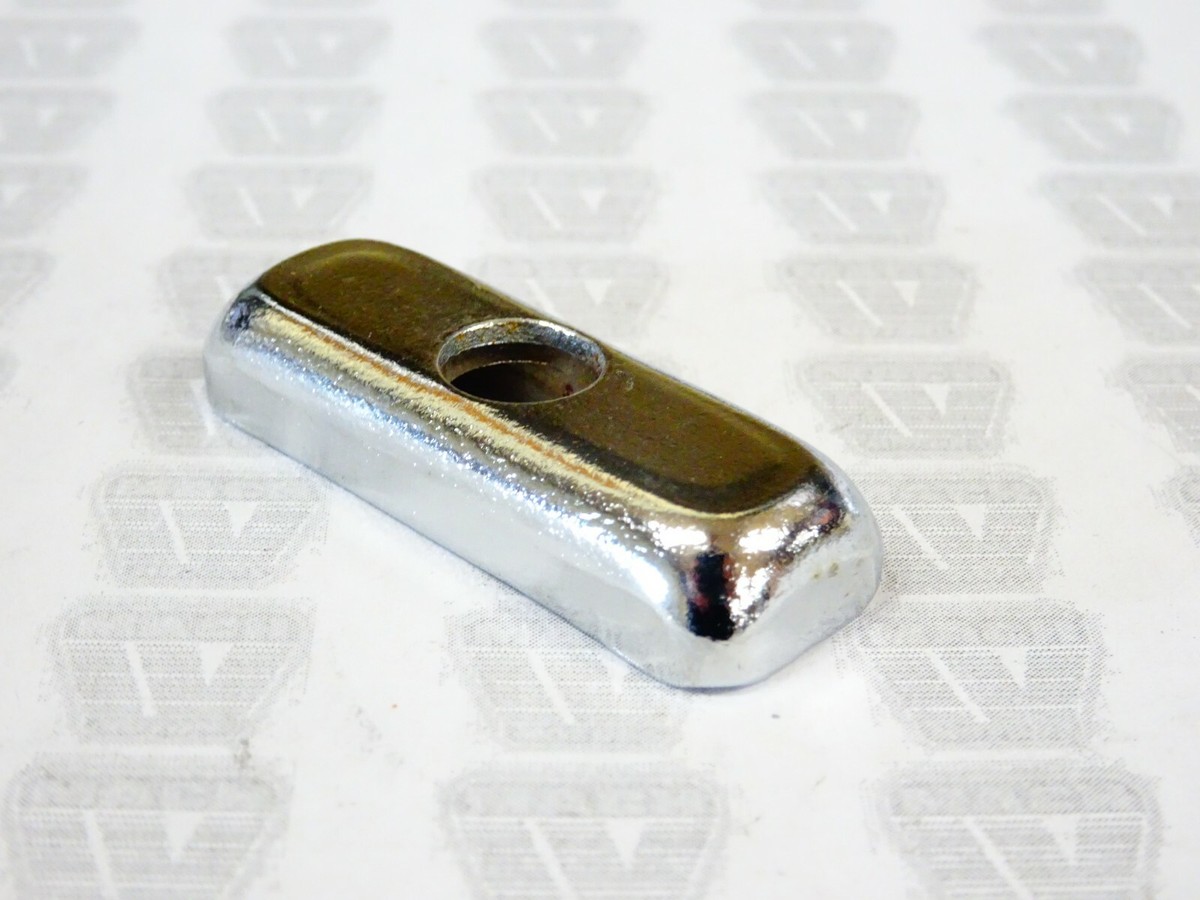 4146　こちらは専用です Kawasaki NOS NEW 33041-002 Chain Adjuster Plate H1 H2 F11 F12MX KD