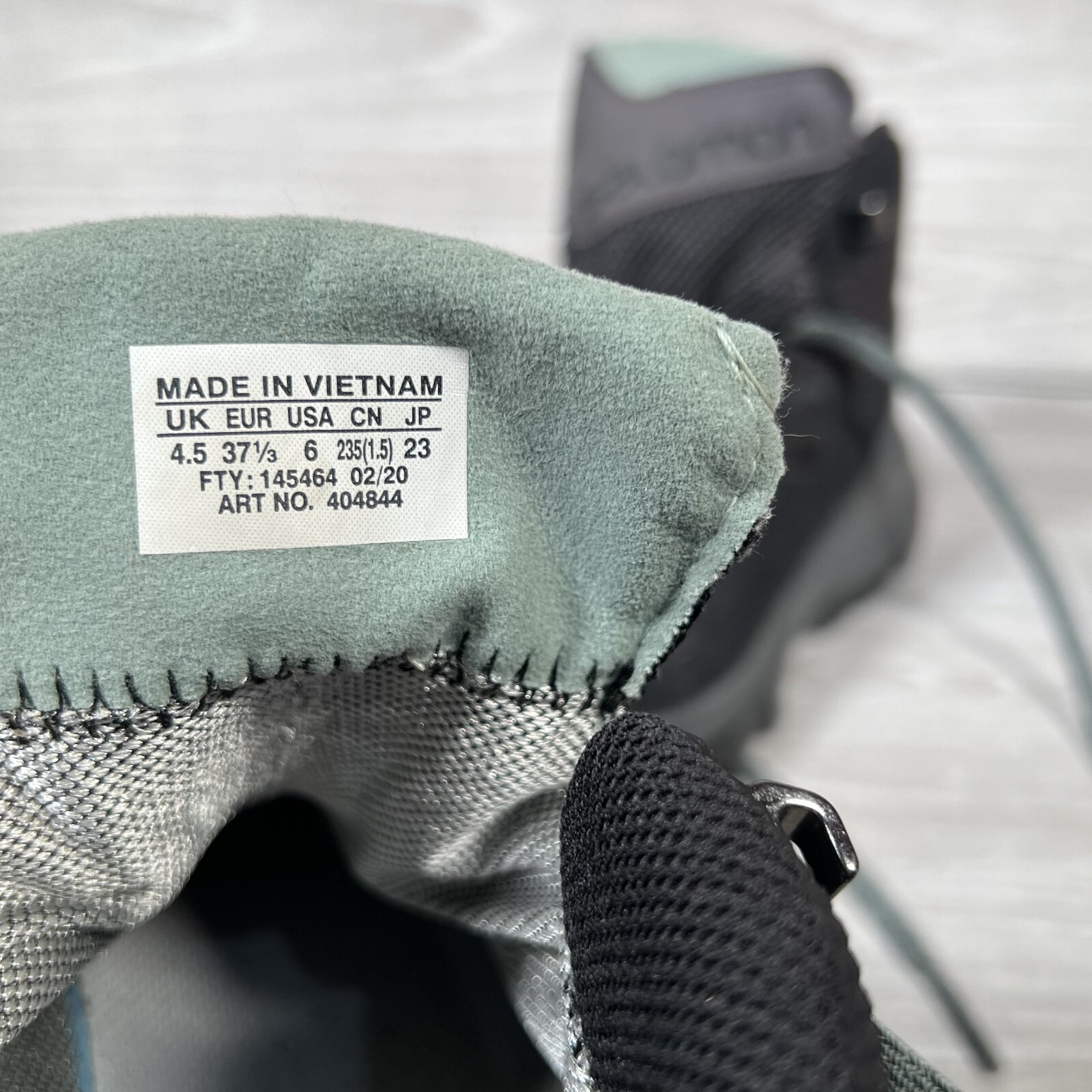 Scarpe da trekking Salomon OUTline Mid Gore Tex donna 6 nere outdoor trail atletica