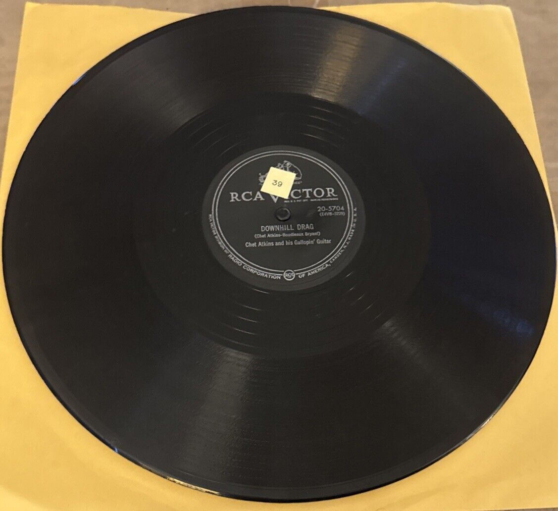 RCA Victor 78 RPM Chet Atkins - Kentucky Derby / Downhill RCA Victor 78 RPM Chet Atkins - Kentucky Derby / Downhill