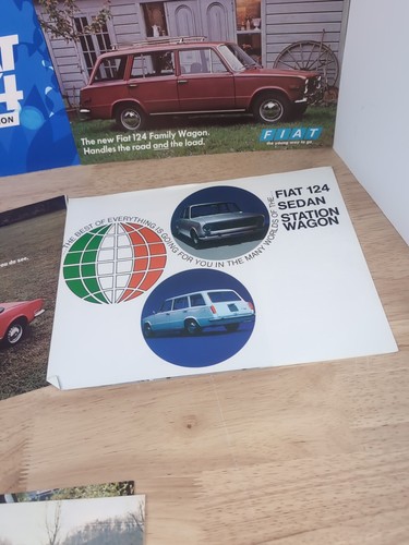 Lotto depliant auto Fiat 124 vintage - Foto 7 di 20
