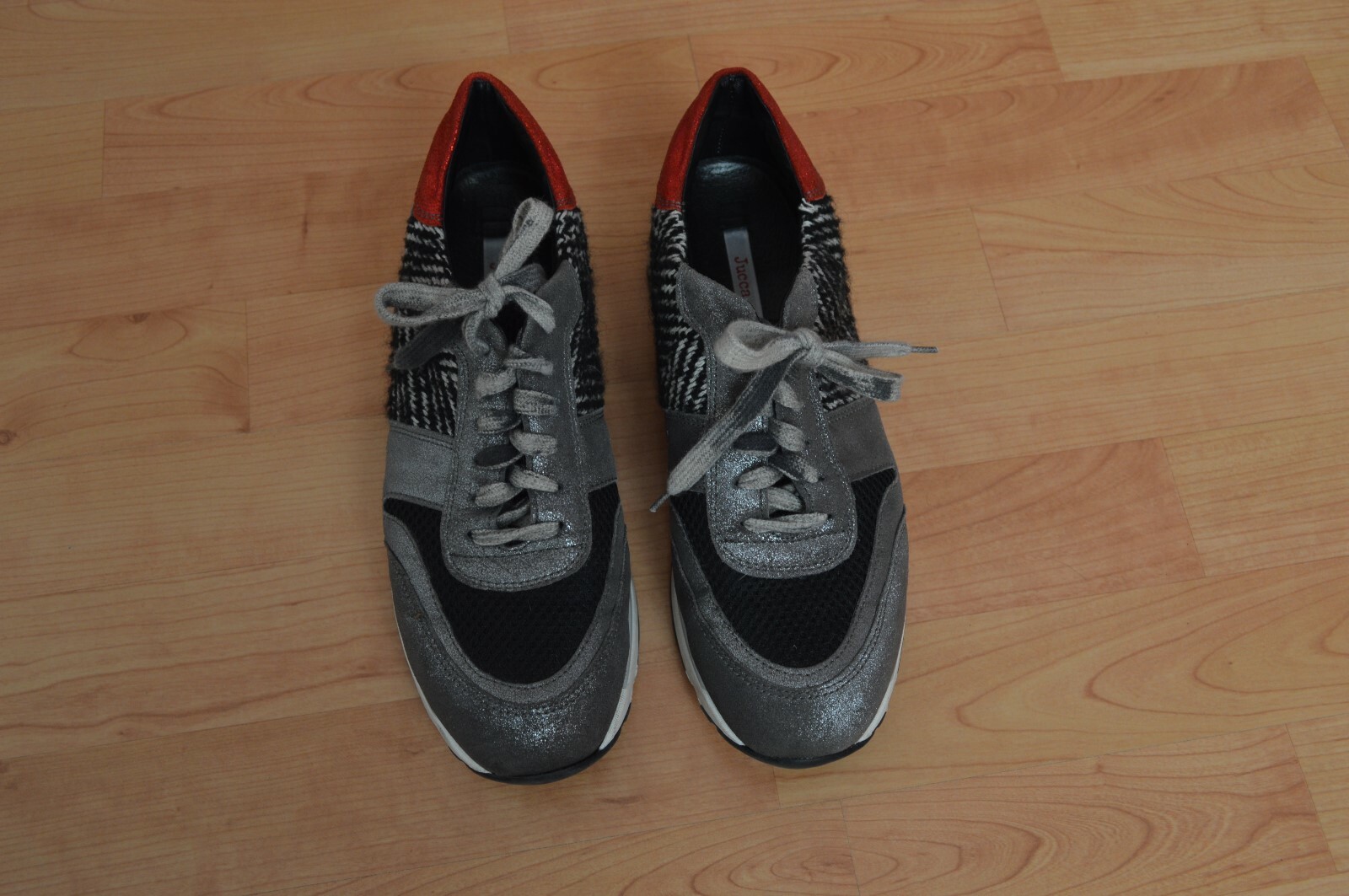 Jucca Damen Turnschuhe Schuhe Gr 39 Grau Leder Neuwertig Jucca Damen Turnschuhe Schuhe Gr 39 Grau Leder Neuwertig