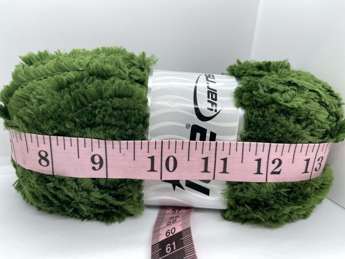 Jungle Green Panda Fuzzy Plush Yarn 67505 Ice Yarn 100 Gram 87 Yds