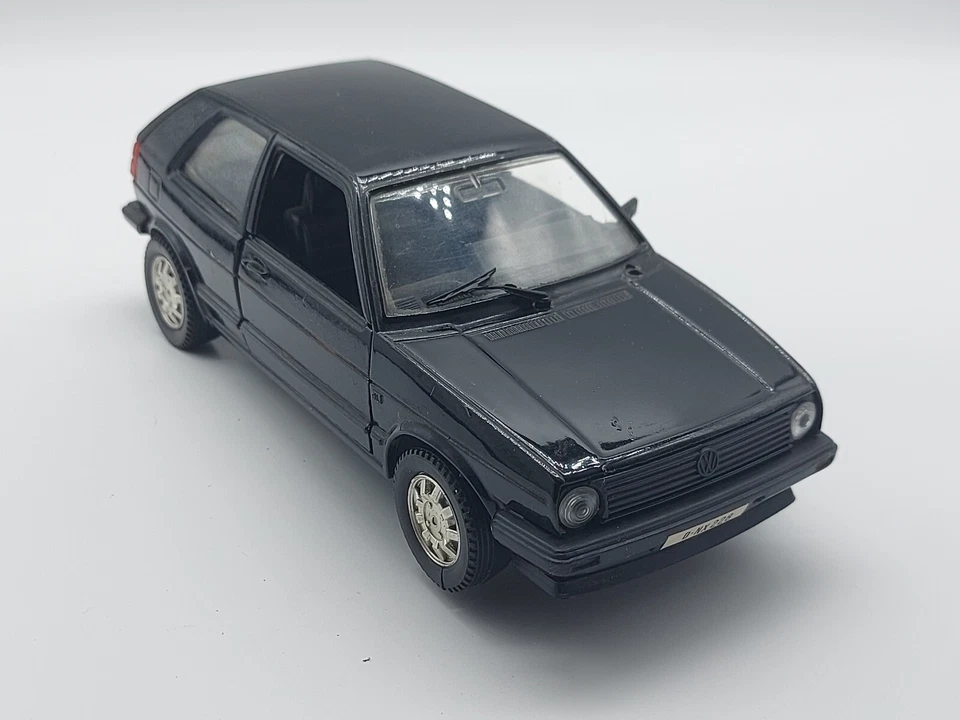 Volkswagen Golf GL Nero 1:25 Polistil NO BOX - Immagine 4 di 4