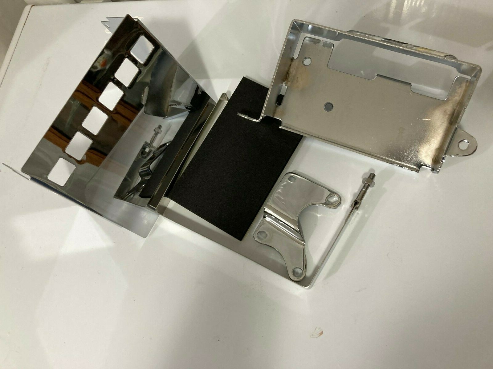 FXE FXWG wide glide battery tray cover strap pad 197379, 6619173t eBay